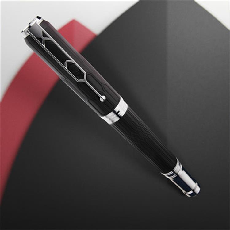 Montblanc/万宝龙全新大文豪系列致敬维克多·雨果签字笔限量版